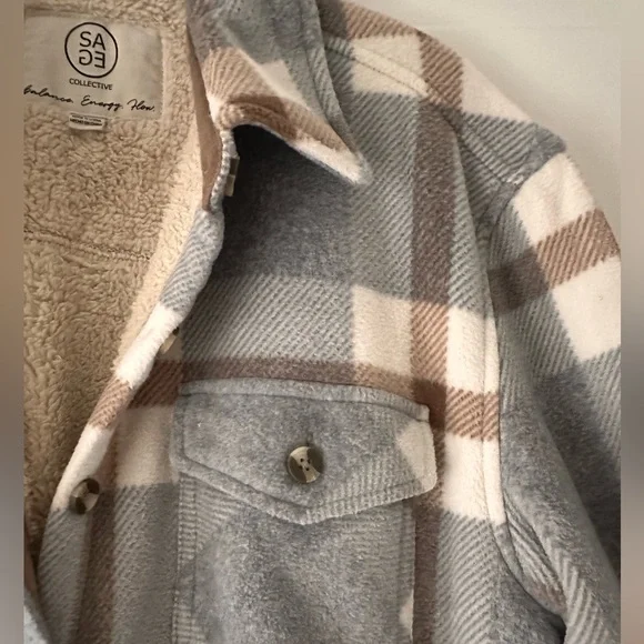Sage Collective plaid soft flannel fleece lined shacket - Picture 4 of 8